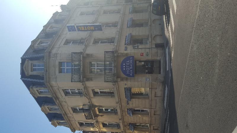 Brit Hotel Aux Sacres Reims, Centre Historique Exterior foto